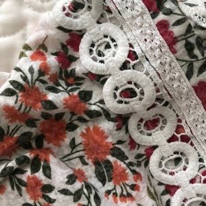 Floral Top Size Small